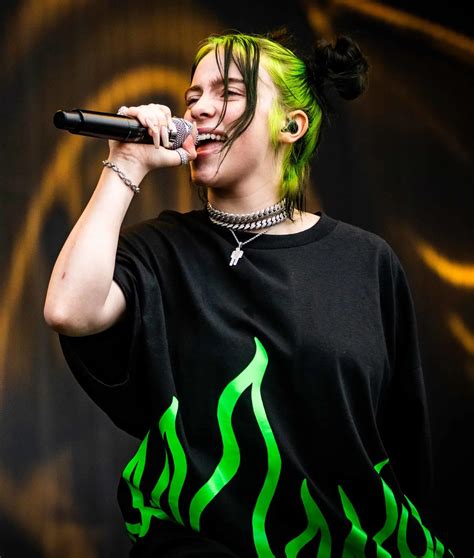How To Sing Like Billie Eilish Even If You Are A Newbie