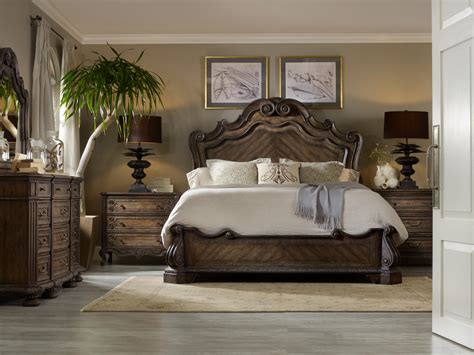 Hooker furniture has a legacy for. Hooker Furniture Rhapsody Twelve Drawer Dresser and Mirror ...