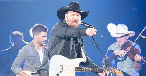 Garth Brooks To Stage Concert Event Across Hundreds Of Drive In