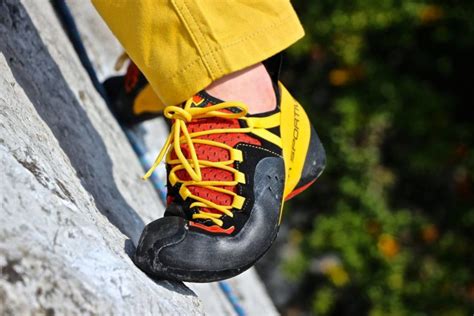 Stretch Rock Climbing Shoes With Thick Socks Okane Saingestur
