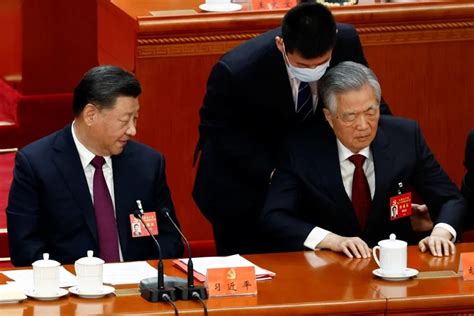 El Momento En Que Xi Jinping Ordenó Expulsar Al Ex Jefe De Estado Chino