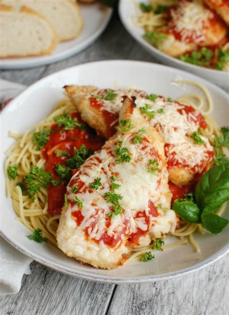 There are hundreds (maybe thousands) of chicken parm recipes in the world, but this one is our favorite. Baked Chicken Parmesan | Recipe | Chicken recipes, Easy chicken recipes, Baked chicken