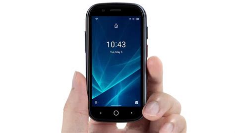 Check Out The Worlds Smallest 4g Android 10 Smartphone
