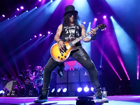 Slash Tips His Hat To The AmpliTube 5 Plugin Its Just So Damn Easy