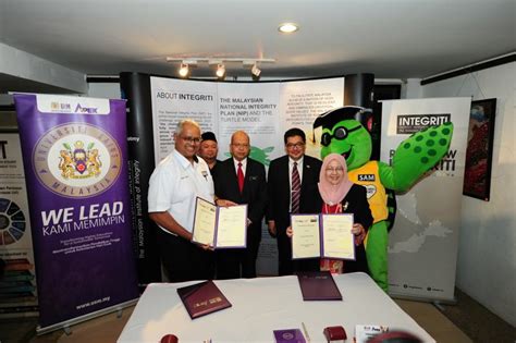 Ibu pejabat lembaga hasil dalam negeri malaysia, menara hasil, persiaran rimba permai, cyber 8, 63000 cyberjaya selangor. USM News Portal - ROADSHOW INTEGRITI 2017 JAYAKAN AGENDA ...