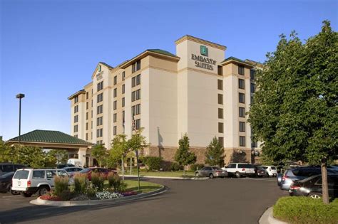 Embassy Suites Hotel Denver International Airport In Denver Co Room Deals Photos And Reviews