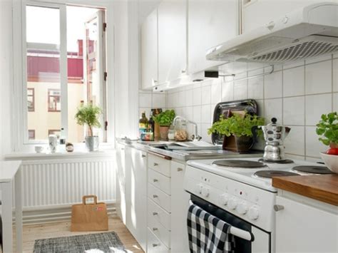 Tips for decorating small kitchens. Simple Kitchens Small Apartment Kitchen Ideas Purple ...