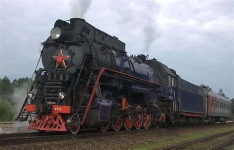Russian Steam Locomotive To Take To Fountains Opening Ceremony In Peterhof