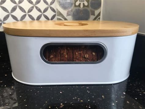 Which is the best type of bread bin? Compact White Bread Bin, Modern and Space Saving, Bamboo ...