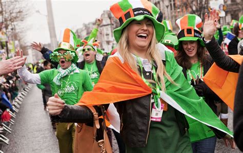 Things To Do St Patrick Parade Visit Dublin St Patricks Day