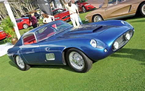Find most iconic italian sports cars of 1960s. poeschl on cars : The Italian Jobs: Corvettes in Italian Suits