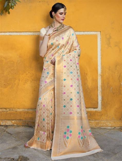Off White Handloom Silk Traditional Saree Indian Designer Fashion