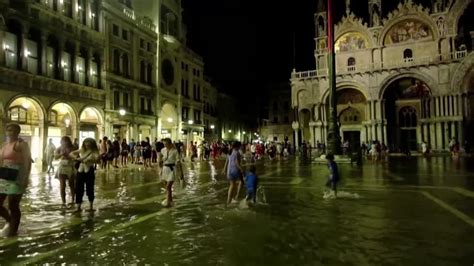 Floods Hit Venice S St Mark S Square