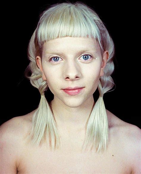Pin By Ana☾ On Witch Sister Aurora Aksnes Aurora Portrait