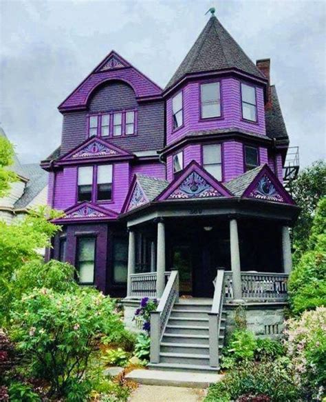 I'm always happy to collect photos of yet one more purple house. 💜💜💜 | Victorian homes, Gothic house, Purple home