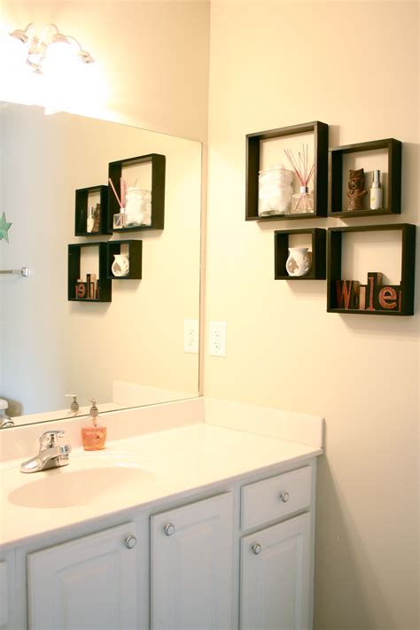 20 Wall Decor Ideas For Bathroom