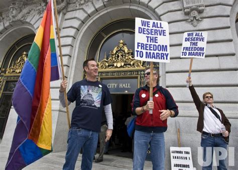 Photo Demonstrators Celebrate A Federal Judge Overturning California S Gay Marriage Ban In San
