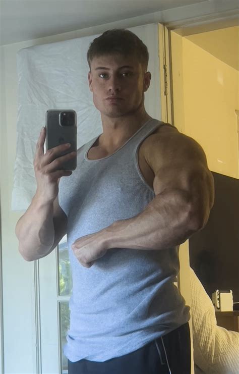 Muscleworshipper On Twitter Rt Joshfit Jacked And Handsome Lucky Me