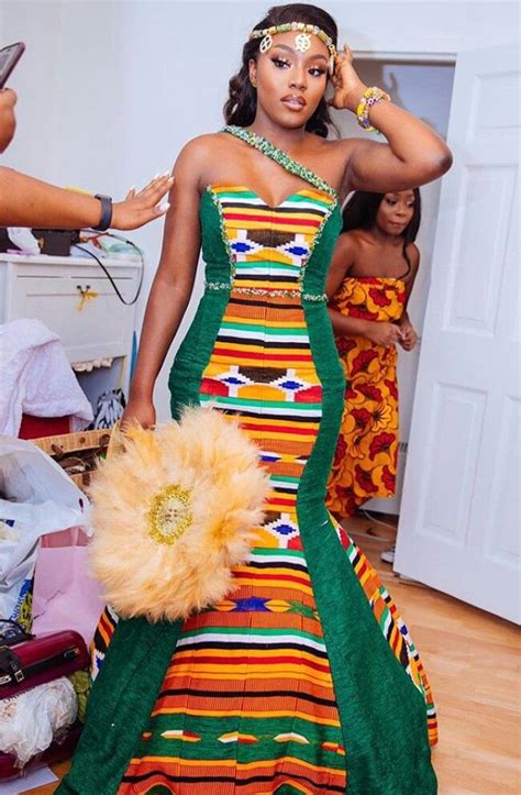 Video Ghanaian Designer Brand Avonsige Goes Viral With Jaw Dropping Kente Wedding Dress A Bride