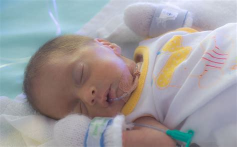 Parents Of Preemies How To Best Care For Your Premature Baby Preemie