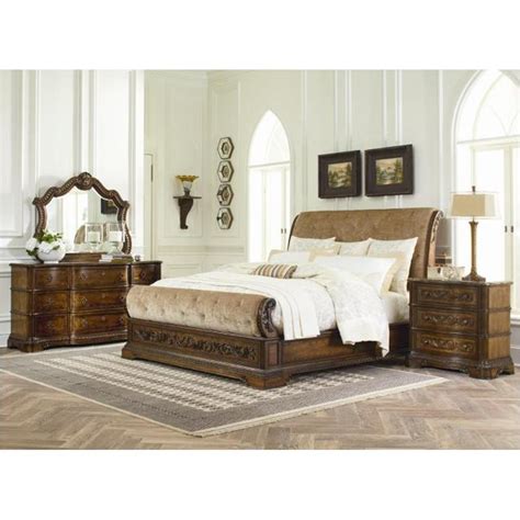 3100 4305 Legacy Classic Furniture Queen Upholstered Sleigh Bed