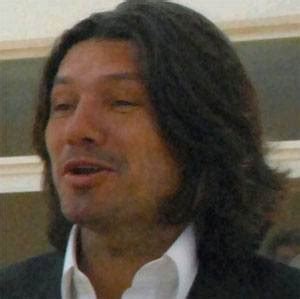 Portal web de revista caras. Marcelo Tinelli - Bio, Facts, Family | Famous Birthdays