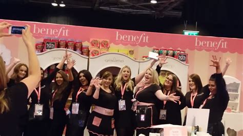 Benefit Cosmetics Team At Girls Day Out Show 2016 Benefit Cosmetics