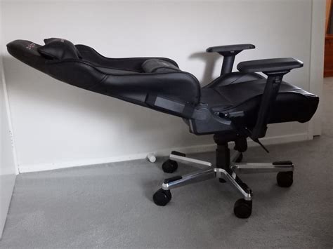 On the chair you can find the official licensed gt. Dxracer Chair Recline | Recliner Chair