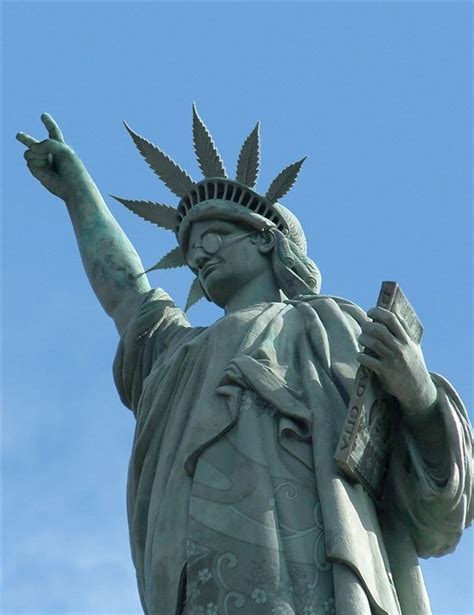 La Statue De La Liberte