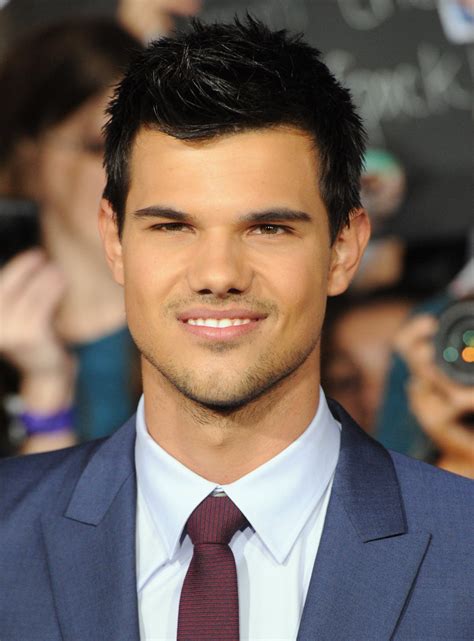 Taylor Lautner In The Premiere Of Breaking Dawn Zimbio