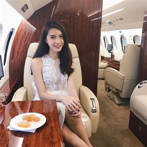2017年 国际中华小姐 女神 serene lim 林宣妤 fans page official serene's instagram: 【大马国民女神即将出现在港剧了!!】林宣妤月底即将开拍TVB新剧集, 首次竟然就和视后级人马合作!?