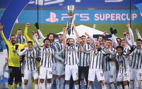 Prediksi piala italia antara atalanta vs juventus di selenggarakan pada hari rabu, 31 januari 2018 pukul 02:45 wib di stadion atleti azzuri de italia. Juventus Juara Piala Super Italia, Ini 5 Fakta Menarik di ...