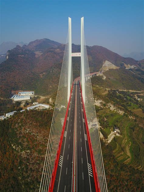 Worlds Highest Bridge Opens In China