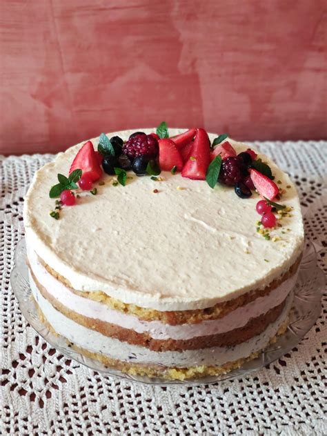 Torta A Vista Fragole Mirtilli Le Merende Della Franci