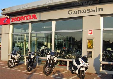 Inaugura A Padova La Concessionaria Honda Ganassin News Motoit