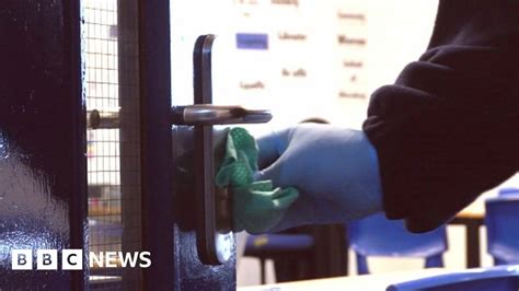 Flu Hit Southampton School Remains Closed Bbc News