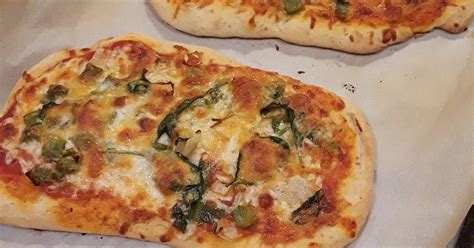 Homemade Flatbread Pizza Crust Recipe By Christina Cookpad