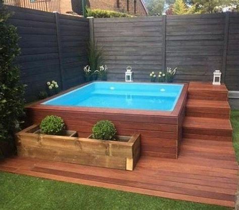 Unser board gibt pool ideen für kleine wie auch große gärten und inspiration für ihren eigenen swimmingpool! 65+ atemberaubende kleine Pool-Design-Ideen für den Garten ...