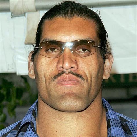 How Tall Is The Great Khali Height Of The Great Khali Celeb Heights