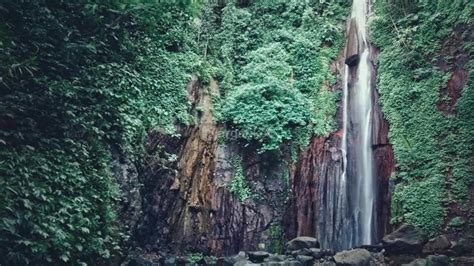 Sehingga di lokasi air terjun bisa melakukan keseruan bermain air. √ 36 Tempat Wisata di Mojokerto dan Harga Tiket Masuk 2021