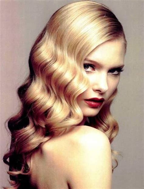 Pin curls and sleek bobs were the most popular vintage hairstyles of the era. 20 Easy and Simple Vintage Hairstyles Pictures - SheIdeas