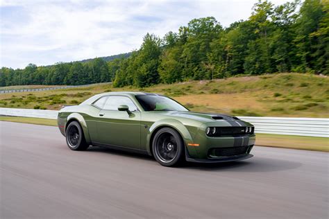 2019 Dodge Challenger First Drive Review Meet The Flying 797 Hp