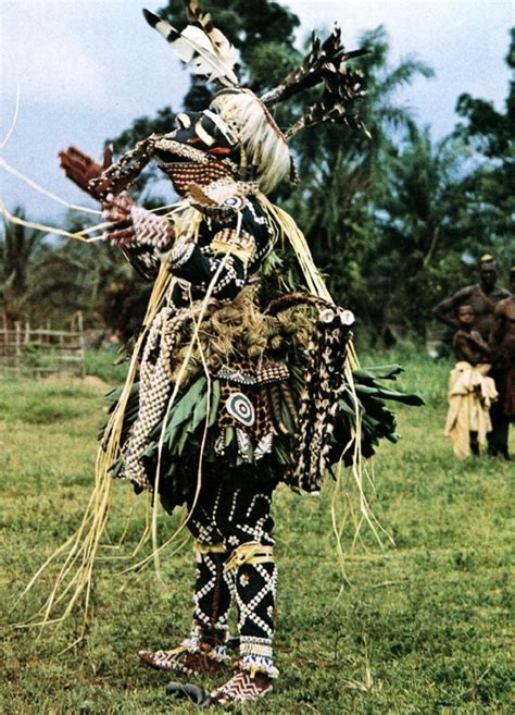 The bushong kuba are responsible for some of the most beautiful and sophisticated masquerade or dance traditions in africa. Africa | Dance of the 'bwoom' mask. Kuba people of DR ...