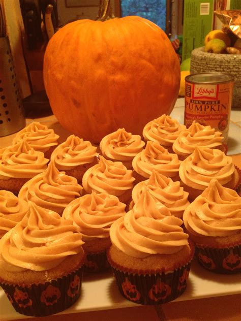 Pumpkin Pie Cupcakes With Cream Cheese Frosting Sweetie Pie And Cupcakes