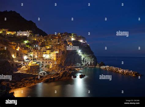 Manarola At Night Cinque Terre Italy Stock Photo Alamy