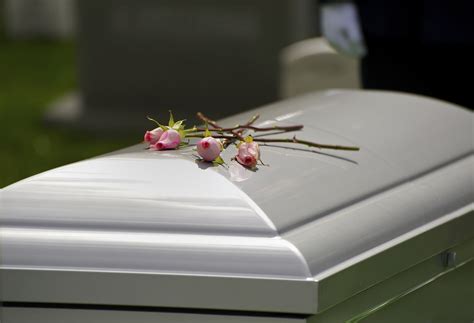 Pot Brownies Served At Funeral Put 3 In Hospital