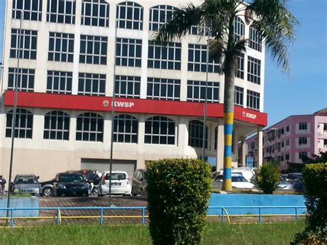 Jabatan pendaftaran negara adalah sebuah jabatan di bawah kementerian dalam negeri malaysia. tinta pelangi hasyafiy: Hentian bas Kajang Jalan Reko ...