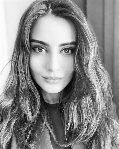 emel dede on instagram “🕳” turkish women beautiful turkish beauty beauty