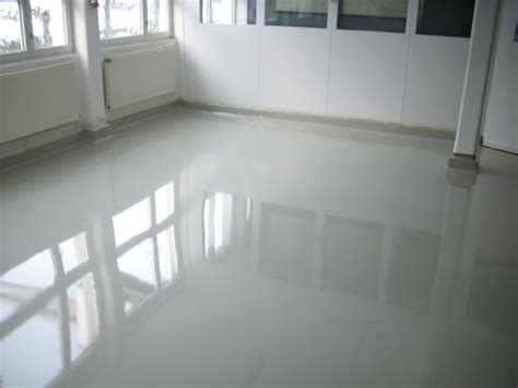 Epoxidharzbeschichtungen zeichnen sich durch das epoxidharz (duroplastisches polymer) als. PU- & Epoxidharzbeschichtungen: Fussboden für Wohnhäuser ...