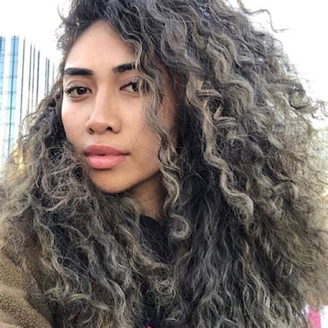 10 insanely gorgeous curly dyed hair ideas you need to try